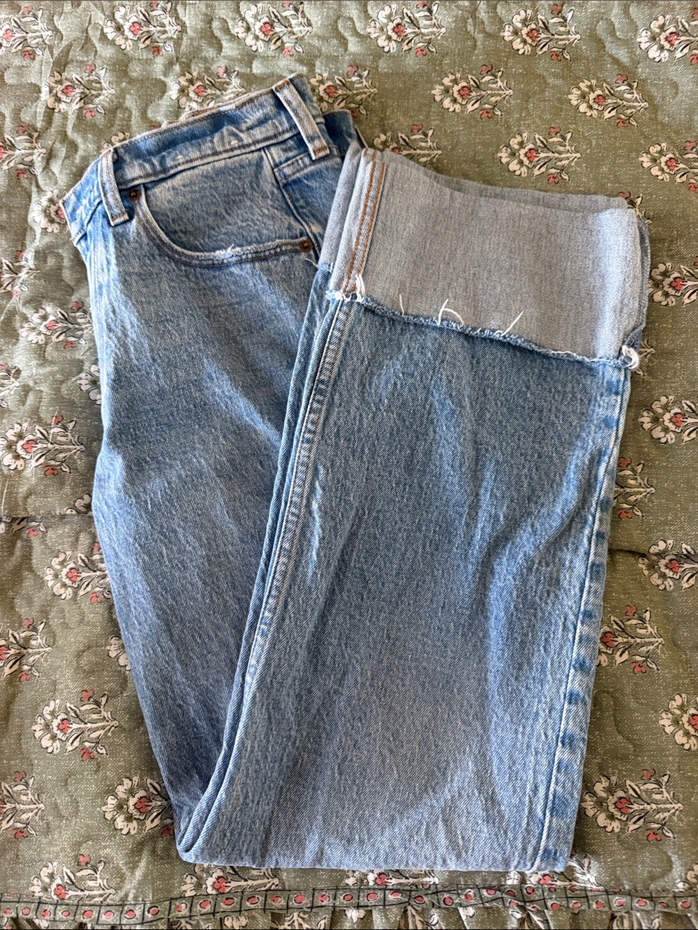 The Baggy Mid Rise Cuffed - Picture 5 of 5